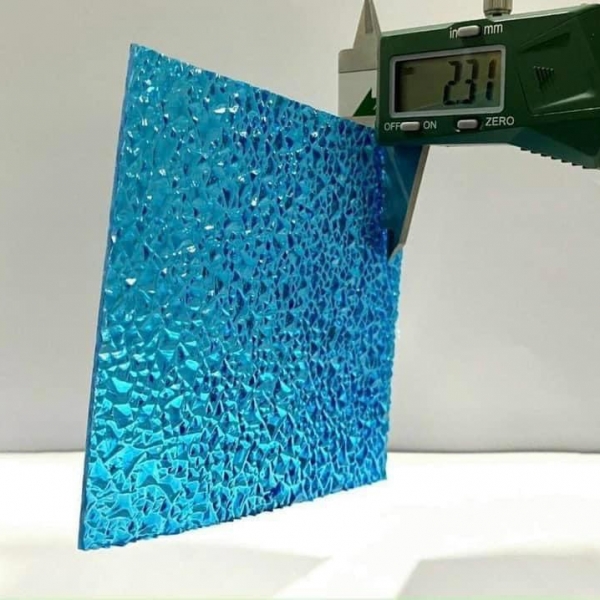Tấm Poly đặc sần